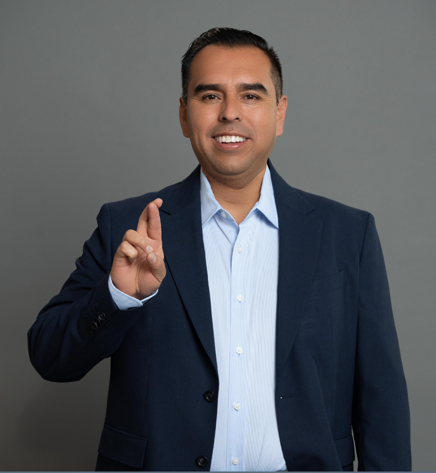 Lic. Rubén Urías Ruíz